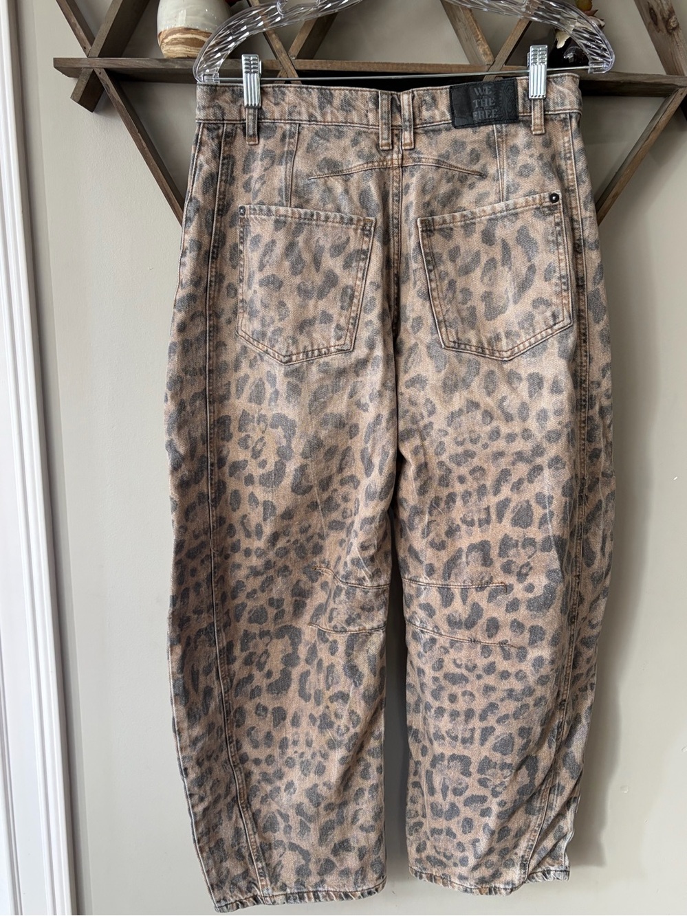 Free People We The Free Good Luck Printed Barrel Jeans leopard print. Size 27. - Picture 6 of 13